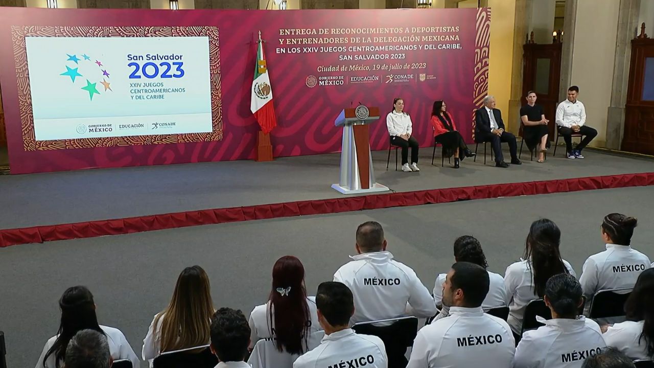 AMLO dará estímulo económico a atletas que participaron en Juegos Centroamericanos
