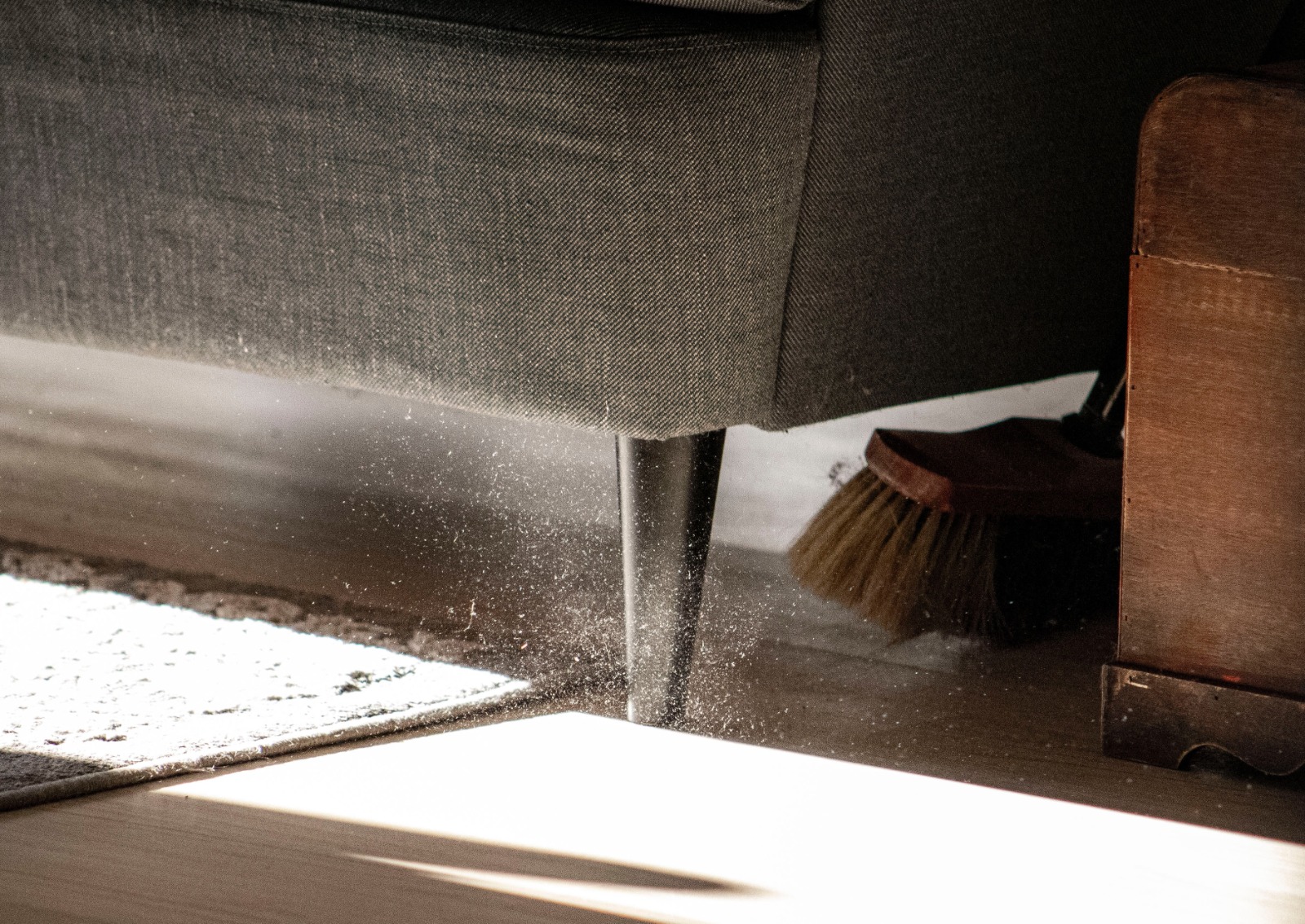 El estudio de Dyson sobre el polvo en el mundo revela que la limpieza en el hogar se ha vuelto reactiva y no rutinaria después de la pandemia del COVID-19