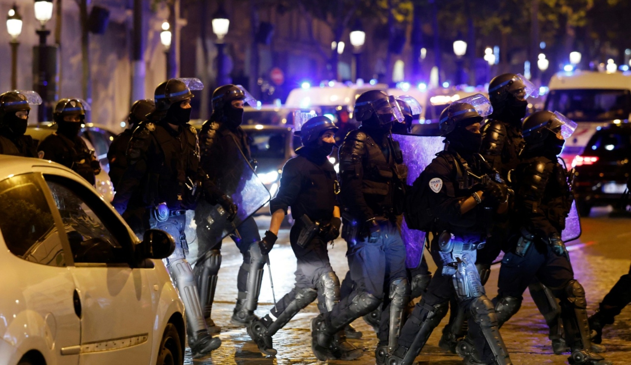 Detienen a otras 16 personas tras nuevos disturbios en Francia