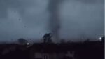 Tornado e intensa ola de calor azotan Milán, Italia