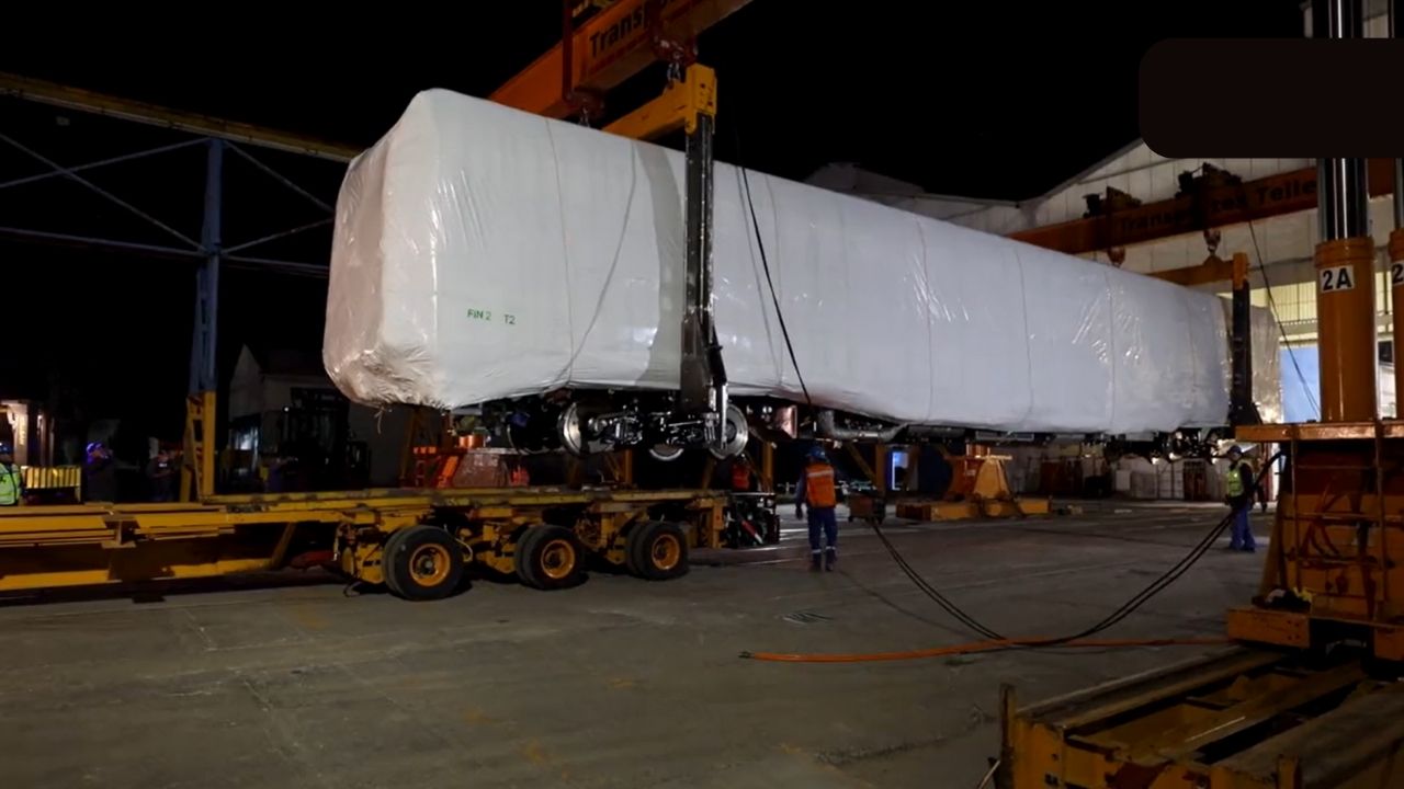 Adelantan primer convoy del Tren Maya a Cancún; iniciará pruebas en agosto