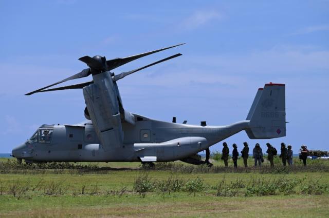 Mueren tres marines de EU tras estrellarse su avión con 23 ocupantes en Australia Mueren tres marines de EU tras estrellarse su avión con 23 ocupantes en Australia