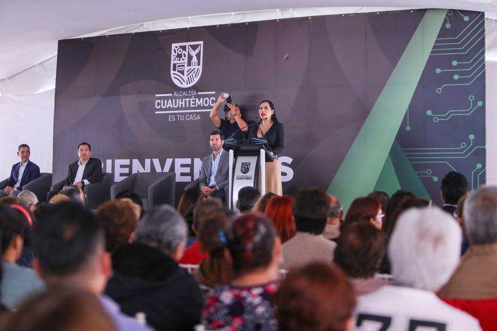 Sandra Cuevas y Banorte acuerdan beneficios para la base trabajadora de Cuauhtémoc Sandra Cuevas y Banorte acuerdan beneficios para la base trabajadora de Cuauhtémoc