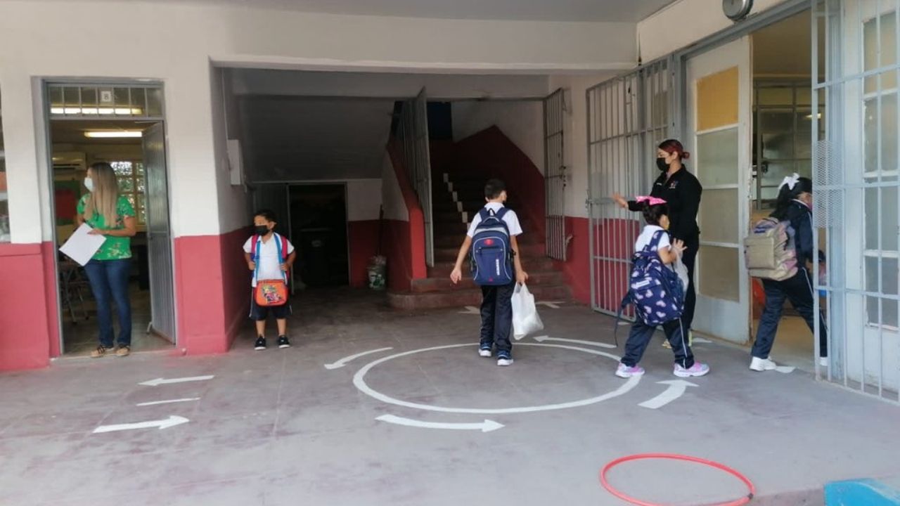 Regresan a clases más de 24 millones de alumnos