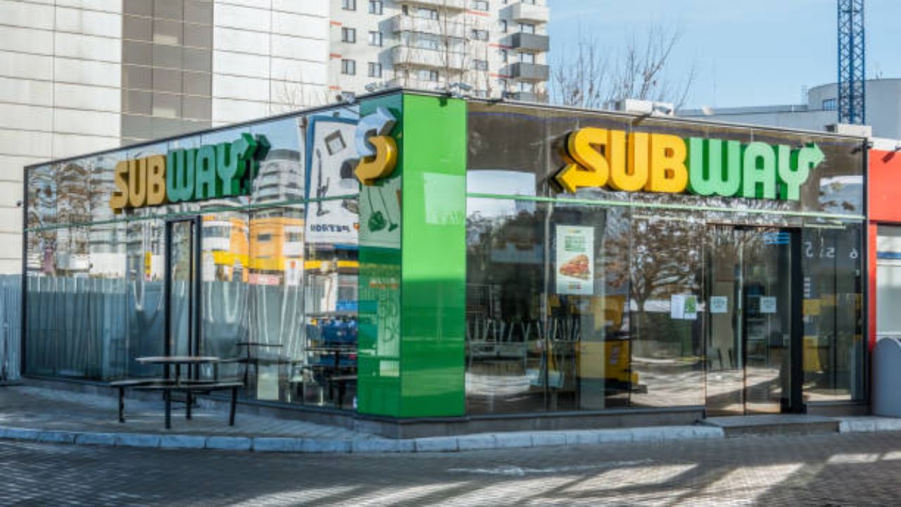 Dueños de Buffalo Wild Wings cerca de cerrar trato para comprar Subway Dueños de Buffalo Wild Wings cerca de cerrar trato para comprar Subway