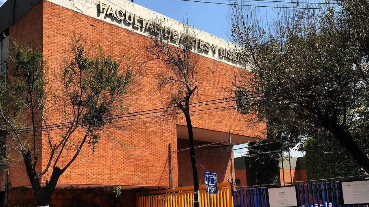 Paristas dejan instalaciones de la FAD; causan destrozos y roban equipo Paristas dejan instalaciones de la FAD; causan destrozos y roban equipo