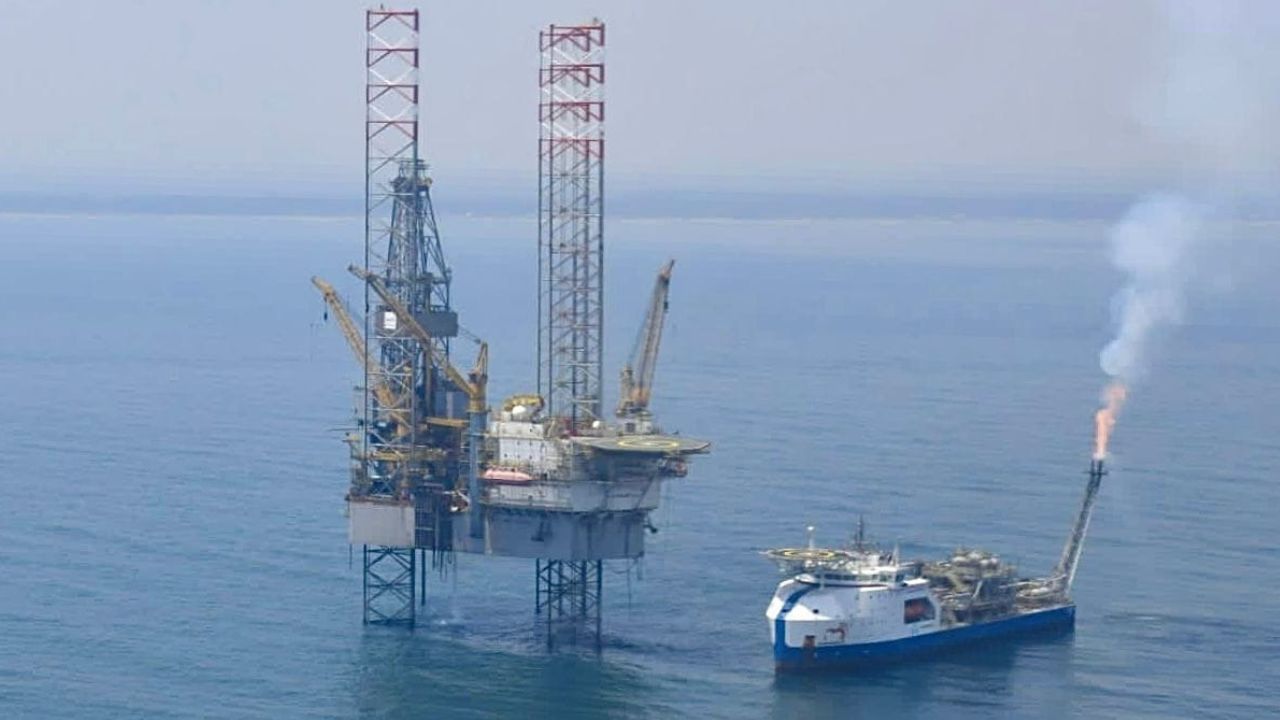 PEMEX proyecta procesar más de un millón de barriles diarios en sus refinerías para el PEMEX proyecta procesar más de un millón de barriles diarios en sus refinerías para el