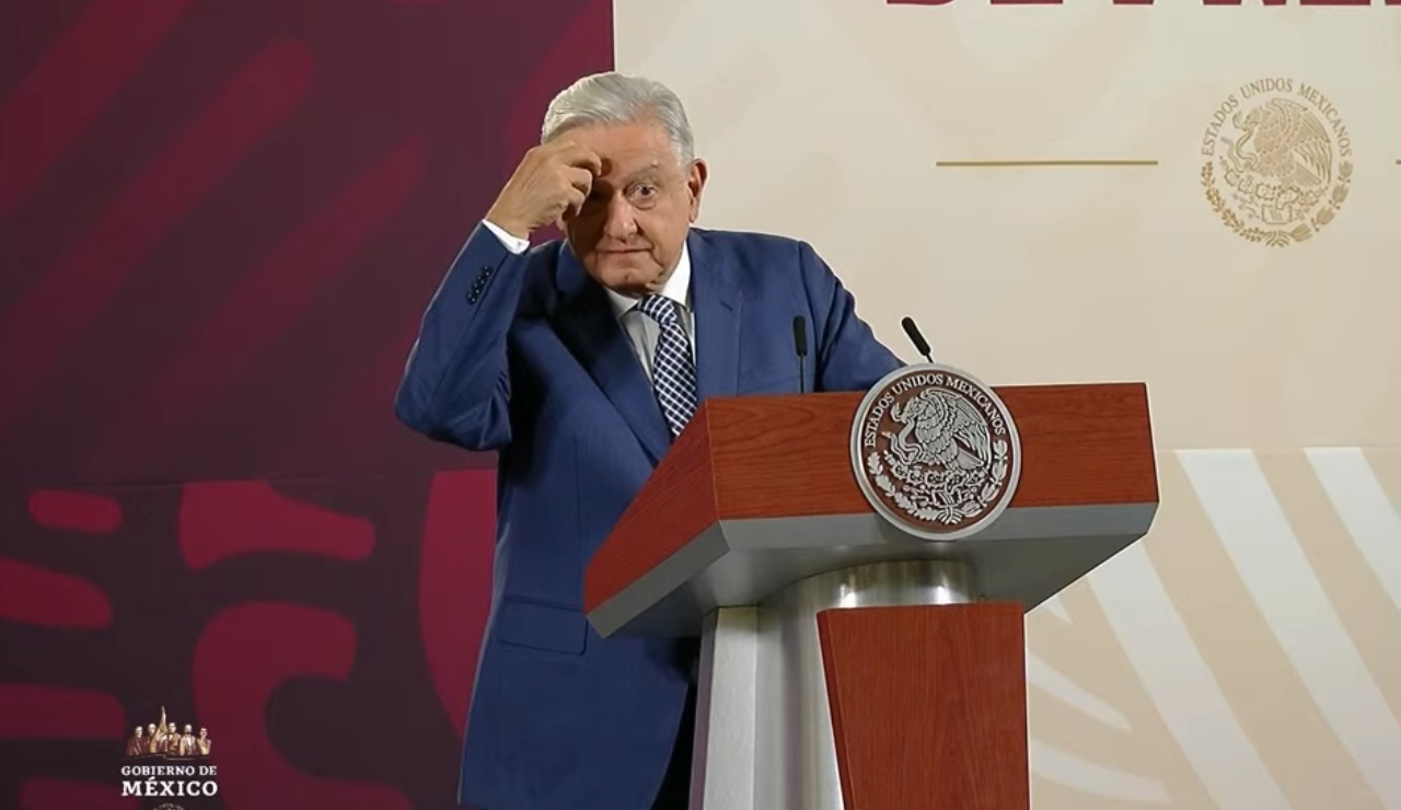 AMLO celebra baja de pobreza en México: “me llena de orgullo”