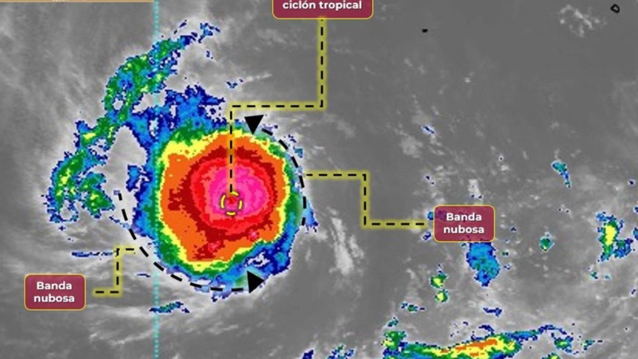 ‘Dora’ se debilita a huracán categoría 3; pronostican lluvias fuertes