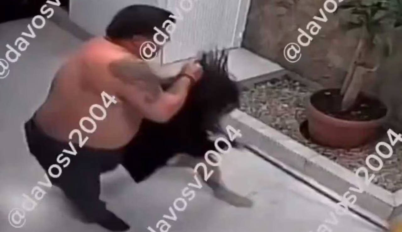 Fiscalía CDMX pide denunciar a hombre que golpeó a mujer en la Narvarte Fiscalía CDMX pide denunciar a hombre que golpeó a mujer en la Narvarte