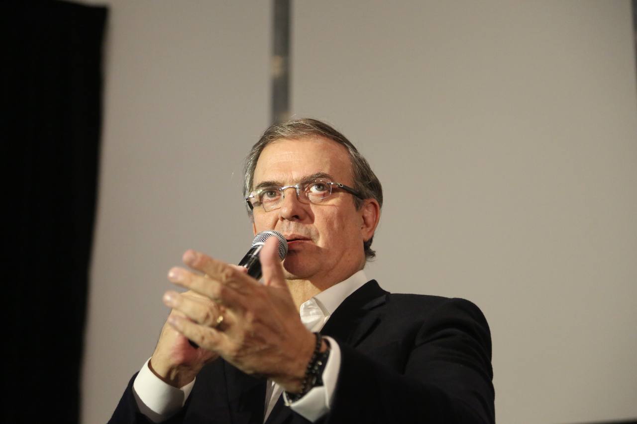 Marcelo Ebrard impugna encuesta de Morena y amenaza con abandonar el partido Marcelo Ebrard impugna encuesta de Morena y amenaza con abandonar el partido