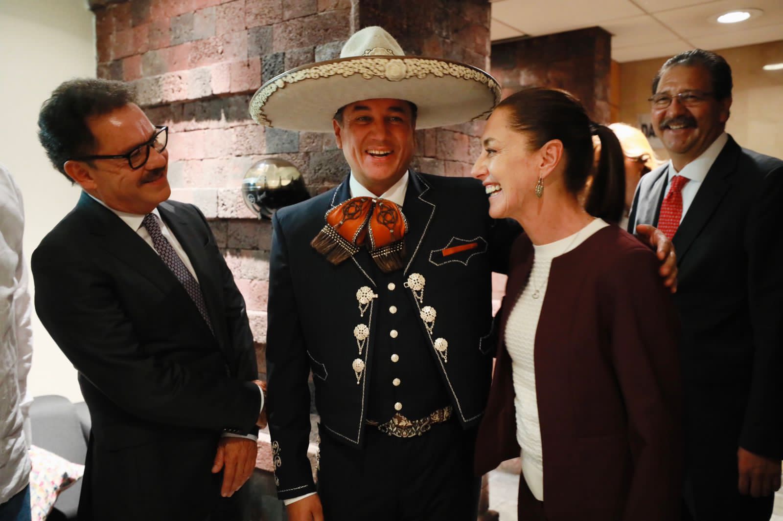 Diputados de Morena se reúnen con Sheinbaum y refrendan unidad por la consolidación de la 4T