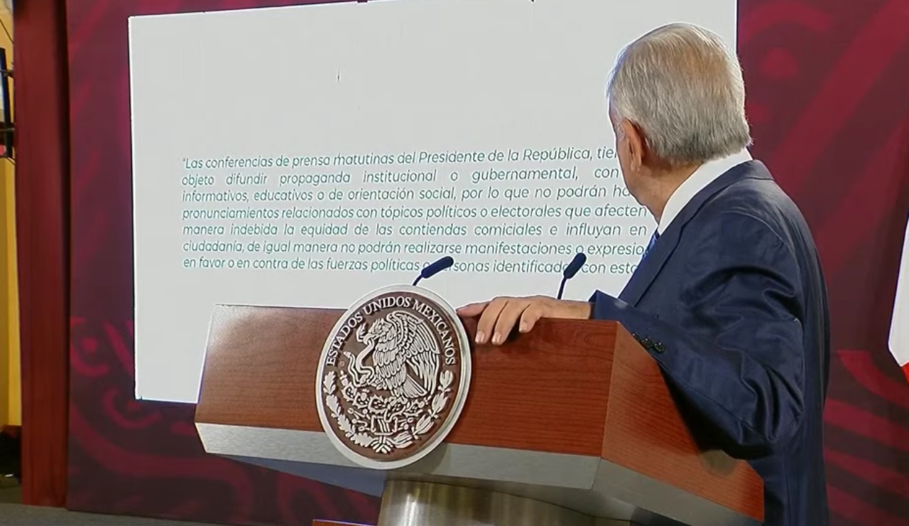 Incluirá AMLO una advertencia a la advertencia que le ordena el INE Incluirá AMLO una advertencia a la advertencia que le ordena el INE