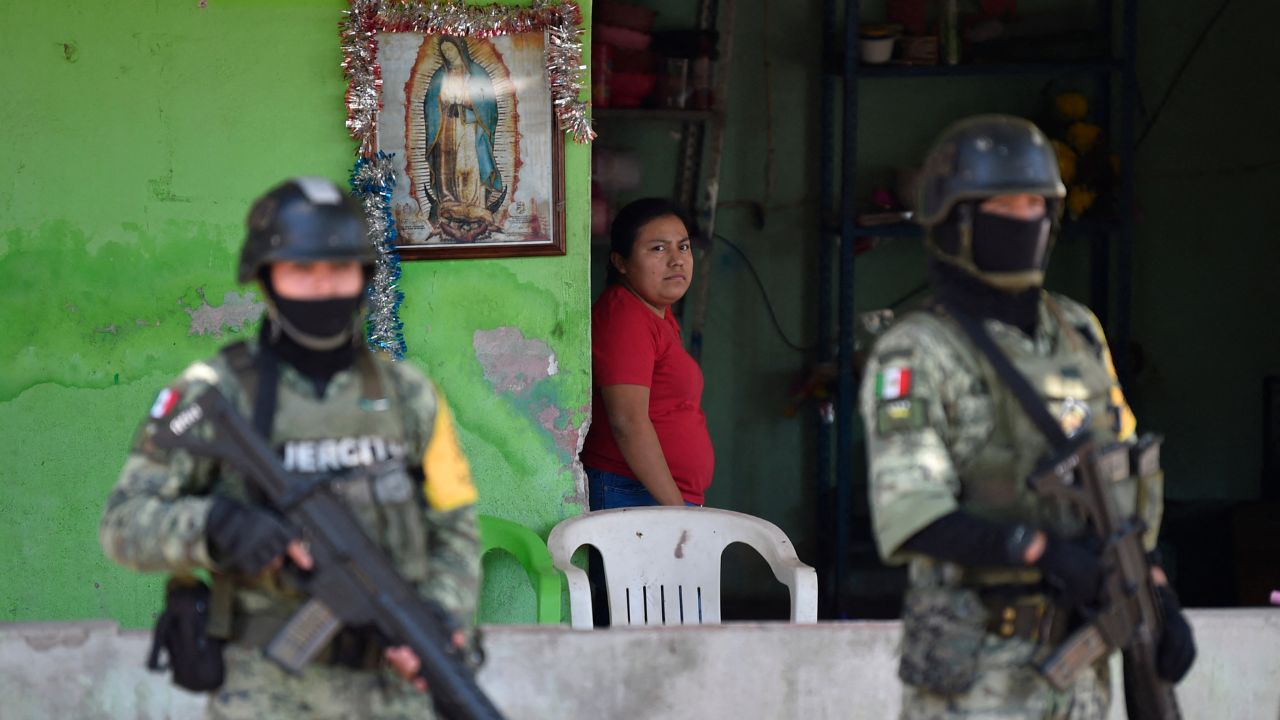 Destaca AMLO refuerzo de seguridad en Michoacán y detención clave en Tierra Caliente Destaca AMLO refuerzo de seguridad en Michoacán y detención clave en Tierra Caliente