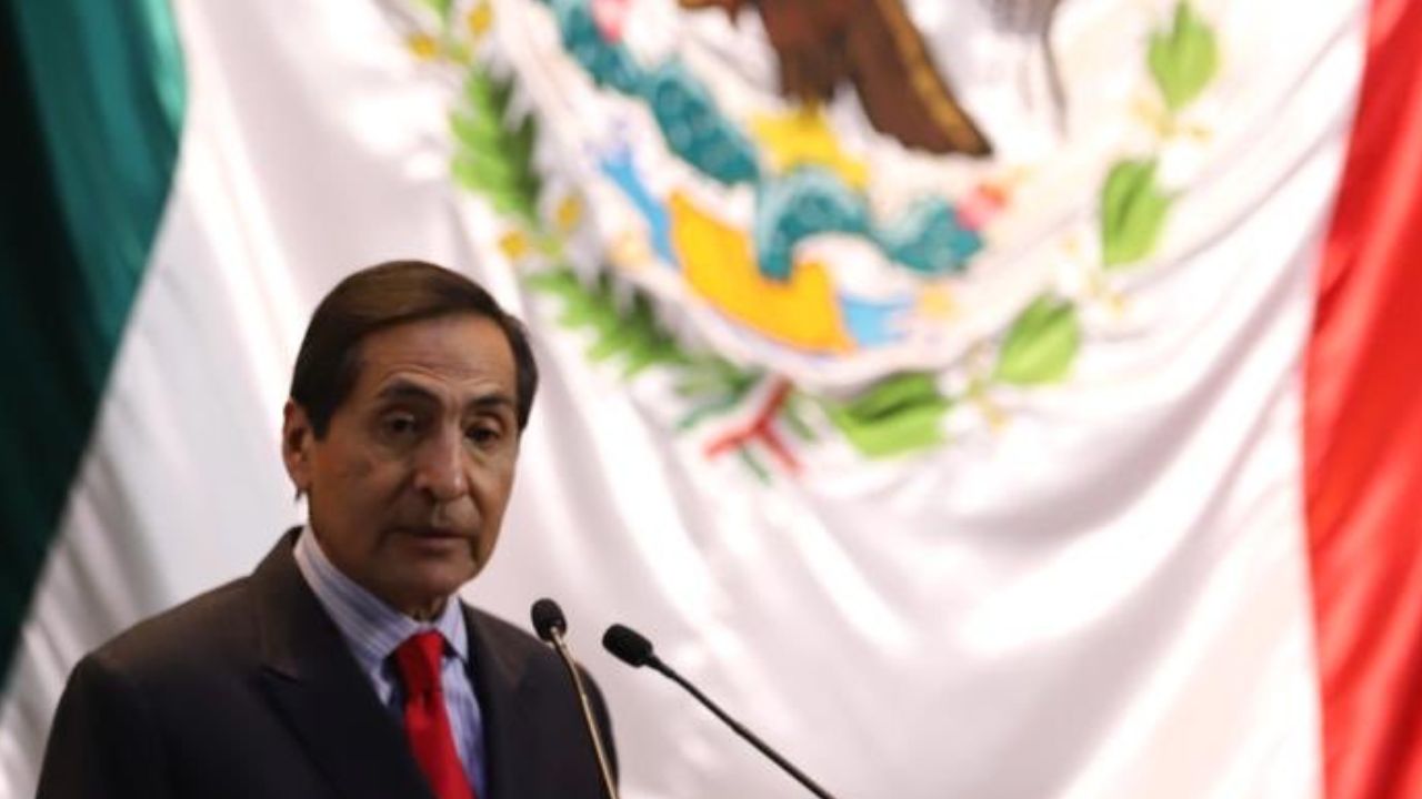 Secretario de Hacienda entrega el Paquete Económico 2024 a la Cámara de Diputados Secretario de Hacienda entrega el Paquete Económico 2024 a la Cámara de Diputados