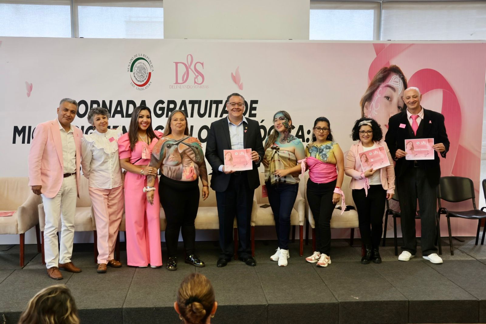 En el Día Internacional de lucha contra el Cáncer de Mama, el Senador Gabriel García brinda "Jornada Gratuita de Micropigmentación Oncológica" en el Senado En el Día Internacional de lucha contra el Cáncer de Mama, el Senador Gabriel García brinda "Jornada Gratuita de Micropigmentación Oncológica" en el Senado