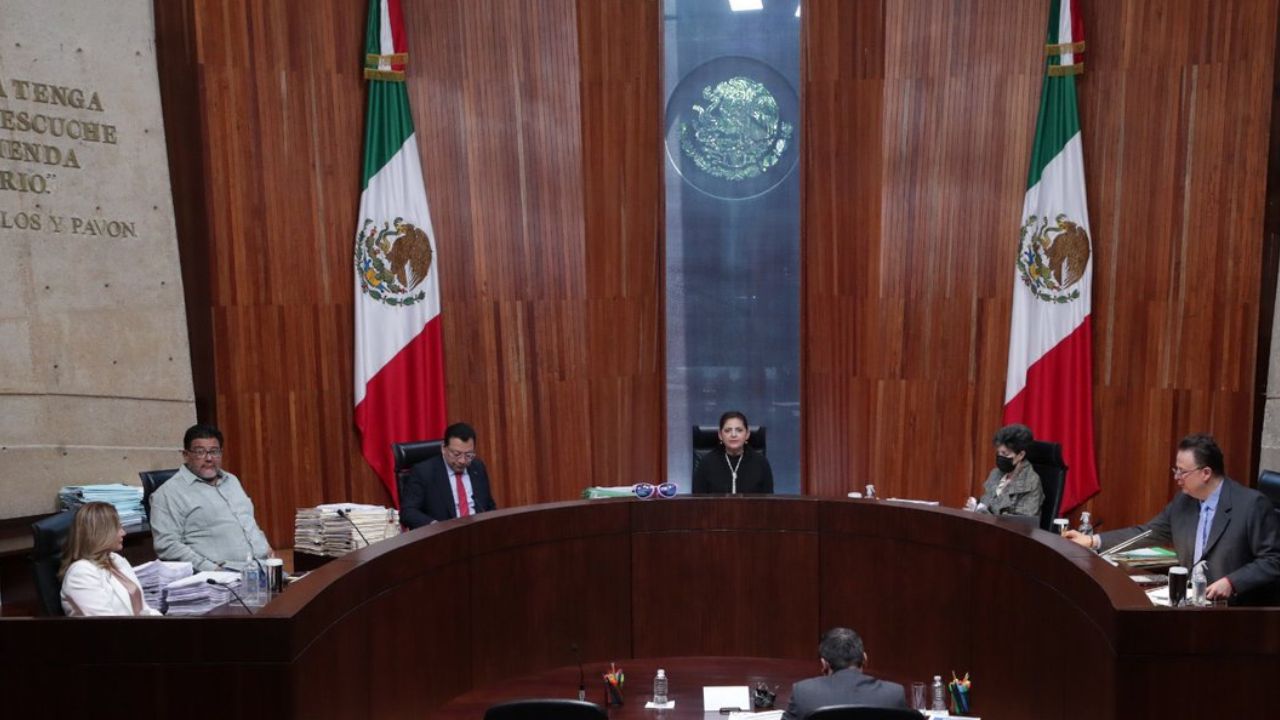 TEPJF valida elección presidencial y desestima impugnaciones de la oposición TEPJF valida elección presidencial y desestima impugnaciones de la oposición