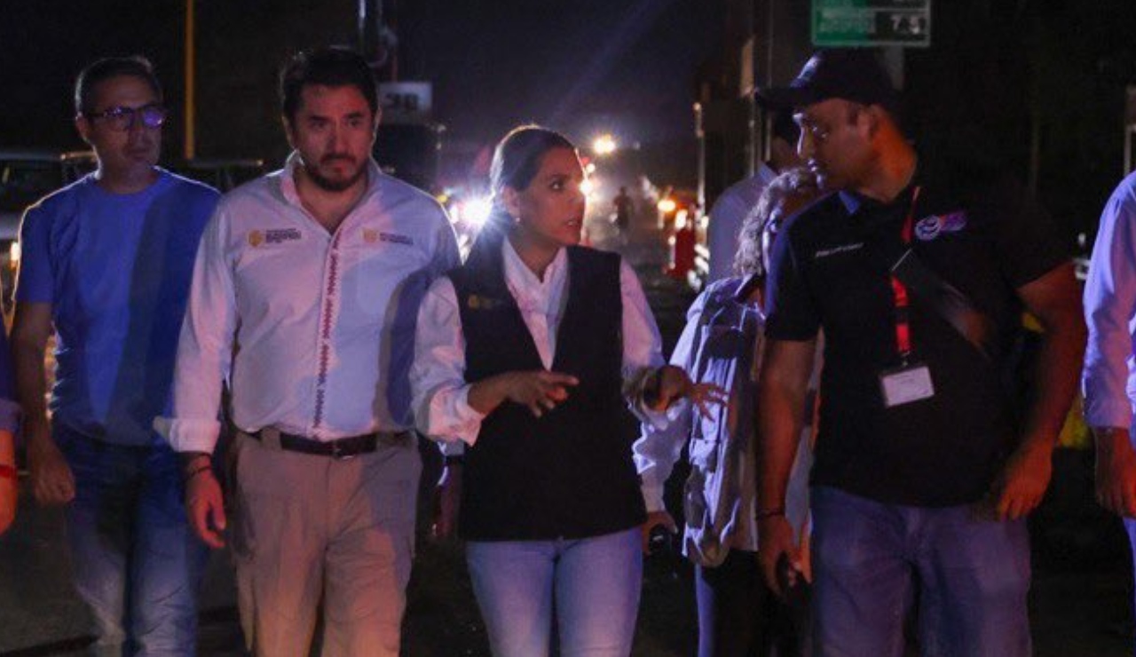 Avala AMLO actuación de Evelyn Salgado en Guerrero por ‘Otis’: “Se avisó a tiempo” Avala AMLO actuación de Evelyn Salgado en Guerrero por ‘Otis’: “Se avisó a tiempo”