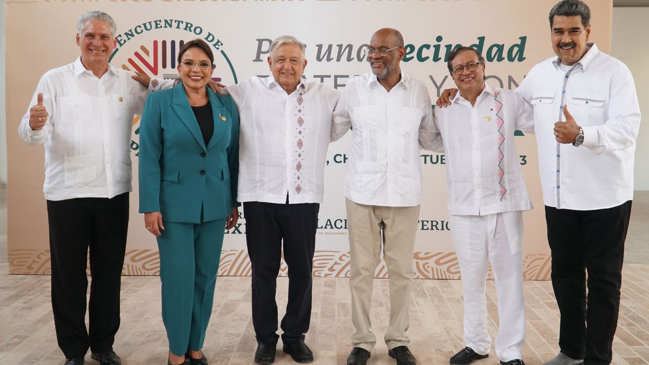 AMLO destaca “fructíferos” acuerdos en cumbre de Palenque AMLO destaca “fructíferos” acuerdos en cumbre de Palenque
