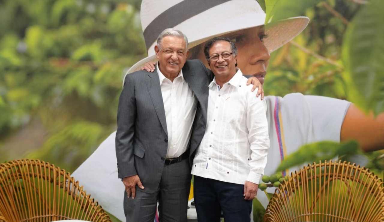 Gustavo Petro es invitado por AMLO para cumbre migratoria en Palenque Gustavo Petro es invitado por AMLO para cumbre migratoria en Palenque