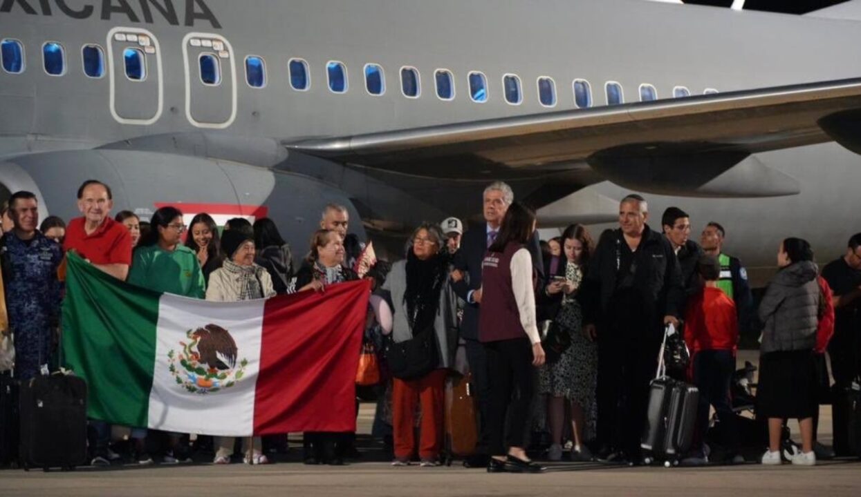 Ya están en México los 287 connacionales provenientes de Israel Ya están en México los 287 connacionales provenientes de Israel