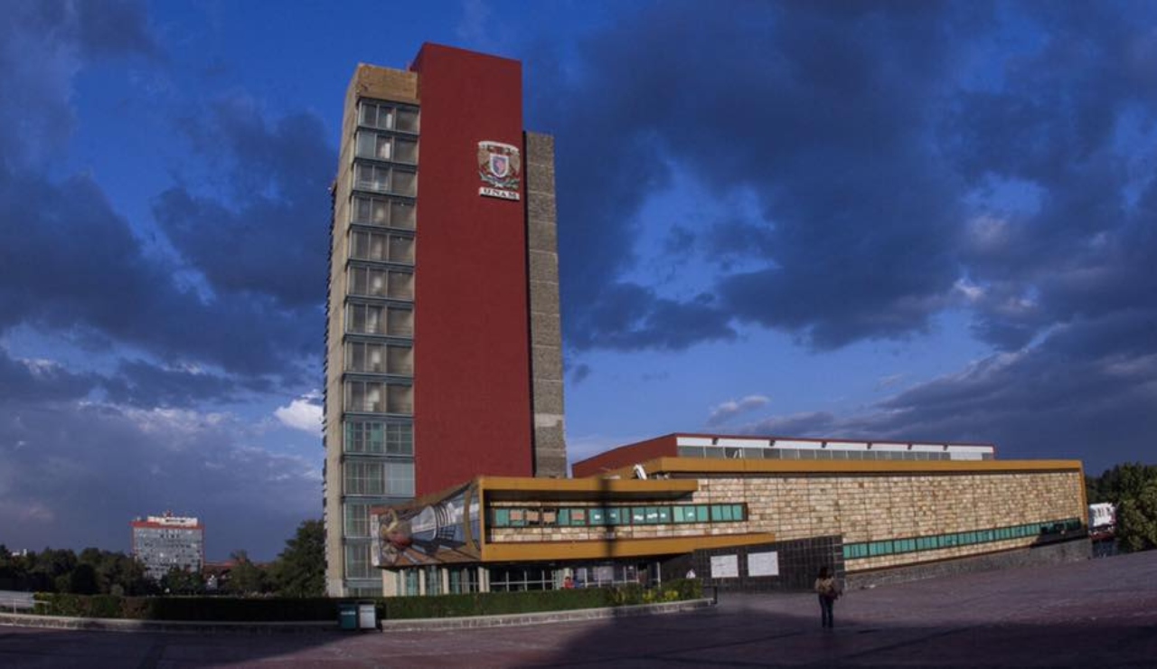 Fumigan 60% de facultades en CU; Graue rechaza chinches en UNAM Fumigan 60% de facultades en CU; Graue rechaza chinches en UNAM