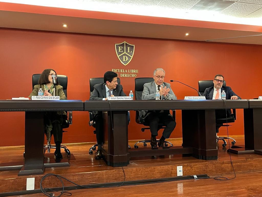 Constructivismo moral como base de los Derechos Humanos Constructivismo moral como base de los Derechos Humanos