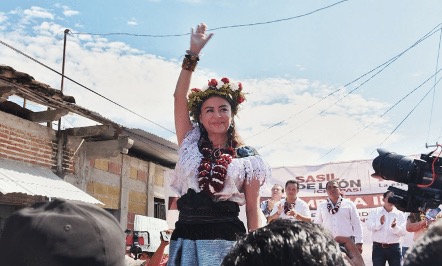 En Chiapas, el pueblo ya decidió, será mujer y será Sasil de León En Chiapas, el pueblo ya decidió, será mujer y será Sasil de León
