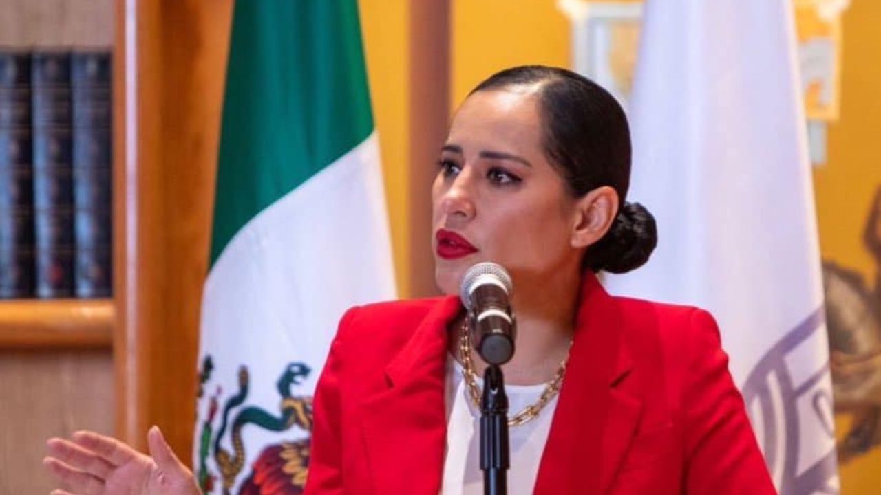 “Pongo una pausa con el Frente”: Sandra Cuevas “Pongo una pausa con el Frente”: Sandra Cuevas
