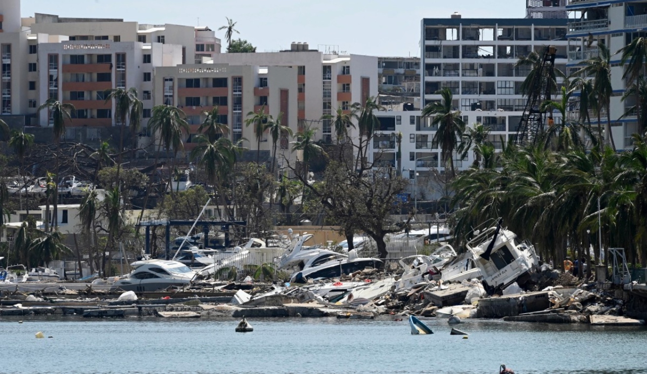 AMLO insiste que no hubo “tantos fallecidos” por ‘Otis’; cifra sigue en 48