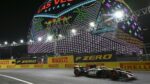 Ferrari domina los primeros ensayos de un caótico GP de Las Vegas