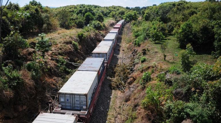 Publican decreto para encarrillar reactivación de 7 rutas de trenes de pasajeros Publican decreto para encarrillar reactivación de 7 rutas de trenes de pasajeros