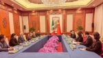 Canciller Bárcena viaja a China para concretar ayuda para damnificados por Otis