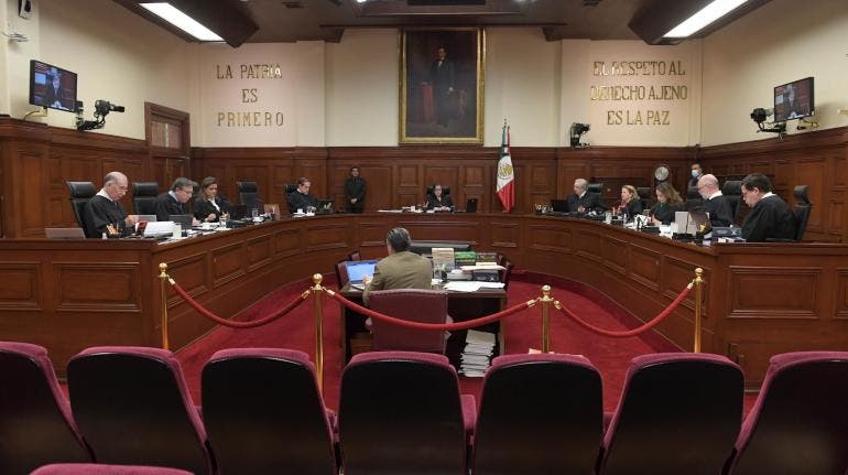 López Obrador designará a ministra de la SCJN tras fallar Senado en nombramiento