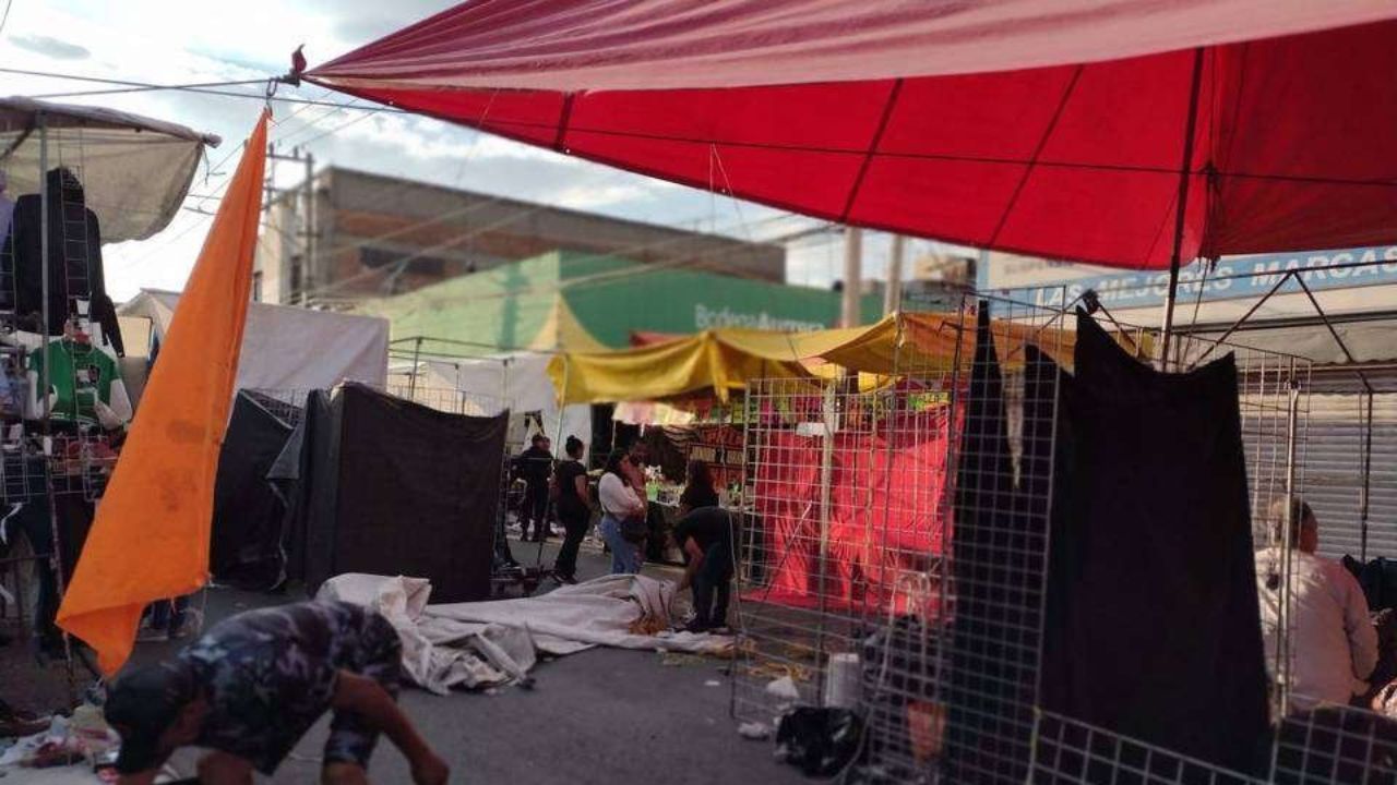 Balacera en tianguis de Coacalco deja un muerto y un herido