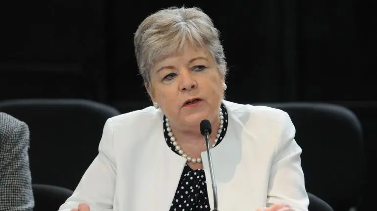 Bárcena pide a autoridades de EU hacer equipo contra leyes antiinmigrantes Bárcena pide a autoridades de EU hacer equipo contra leyes antiinmigrantes