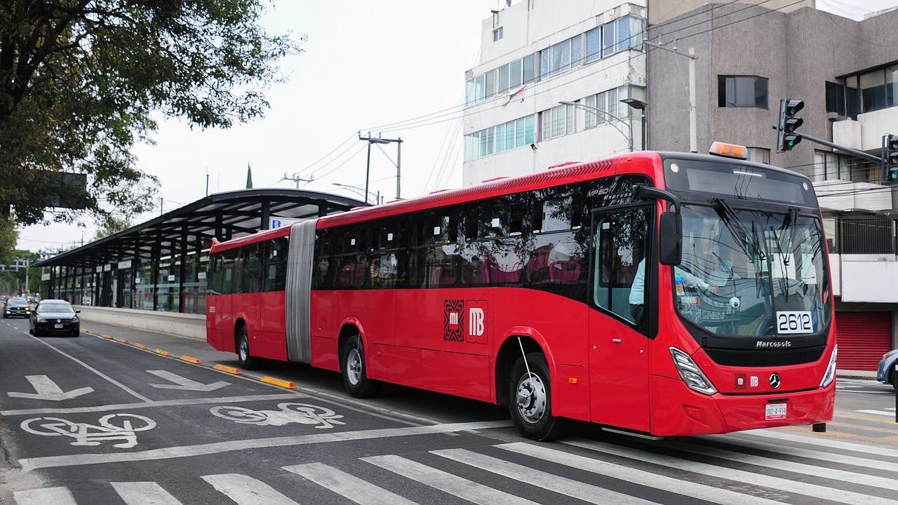 Aquí los ajustes a horarios del transporte público