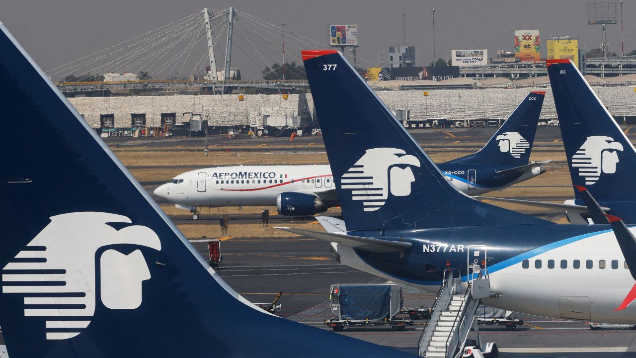 Pilotos de Aeroméxico aceptan pre-acuerdo y no se van a huelga Pilotos de Aeroméxico aceptan pre-acuerdo y no se van a huelga