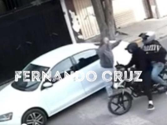 Rápida reacción frustra intento de robo a mano armada en Tultitlán Rápida reacción frustra intento de robo a mano armada en Tultitlán