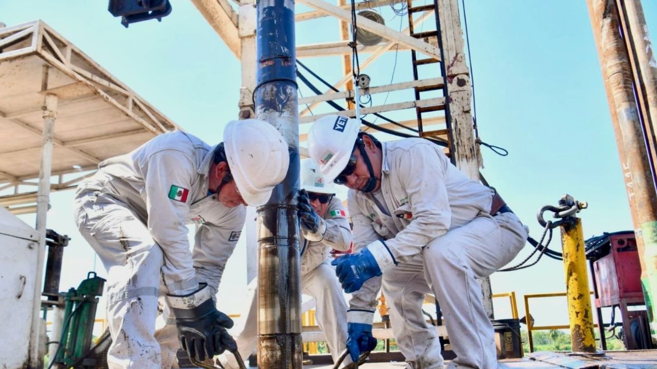 PEMEX alcanza niveles récord de producción de hidrocarburos en 2023