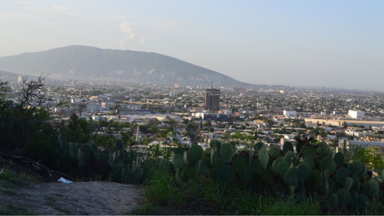 Rescatan a senderistas en el Cerro de Topo Chico en Nuevo León Rescatan a senderistas en el Cerro de Topo Chico en Nuevo León