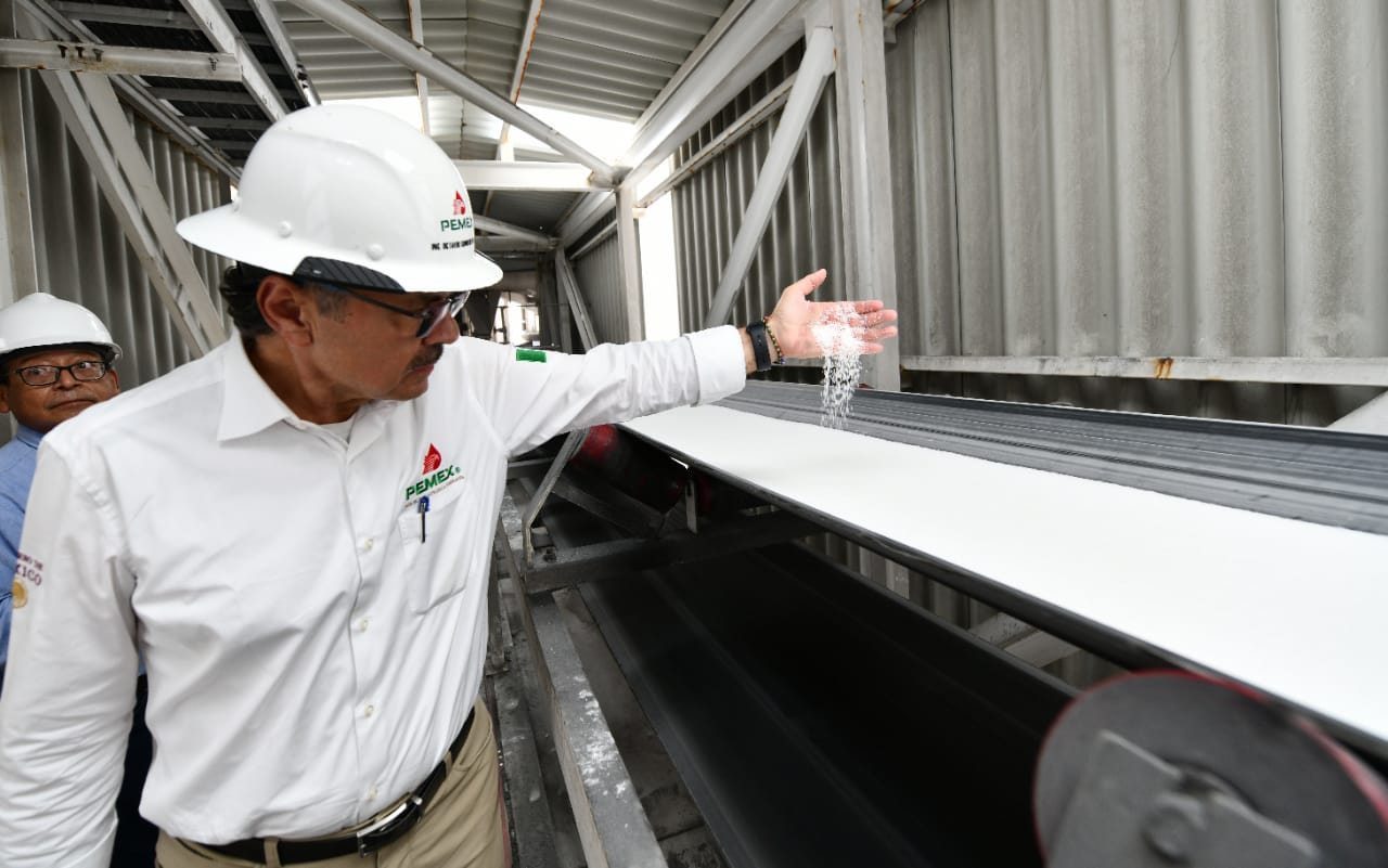 Se dispara producción de urea en 2023, PEMEX alcanza las 210 mil toneladas Se dispara producción de urea en 2023, PEMEX alcanza las 210 mil toneladas