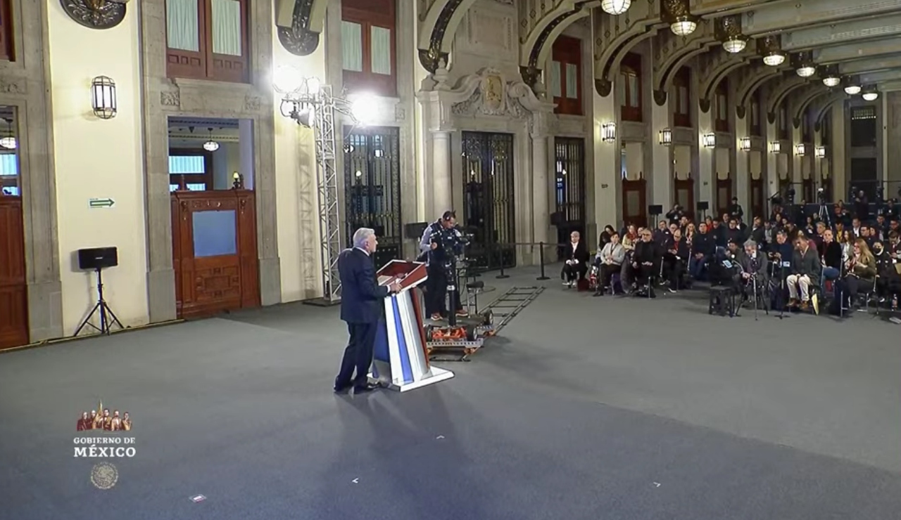 “Asunto político”, filtración de datos de periodistas, insiste AMLO