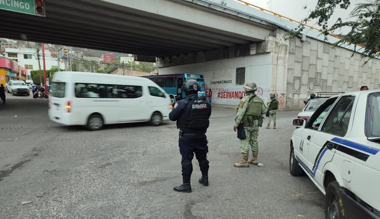 Detienen a 14 vinculados a agresiones a transportistas en Chilpancingo Detienen a 14 vinculados a agresiones a transportistas en Chilpancingo