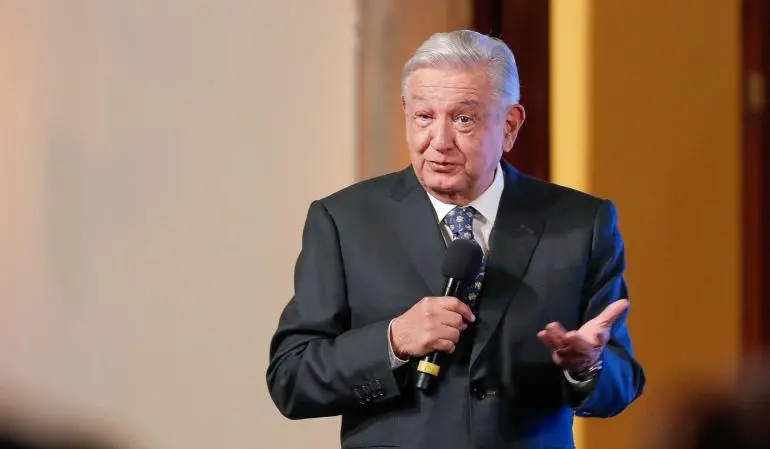 AMLO destaca la labor hecha por la Fuerza Aérea Mexicana AMLO destaca la labor hecha por la Fuerza Aérea Mexicana
