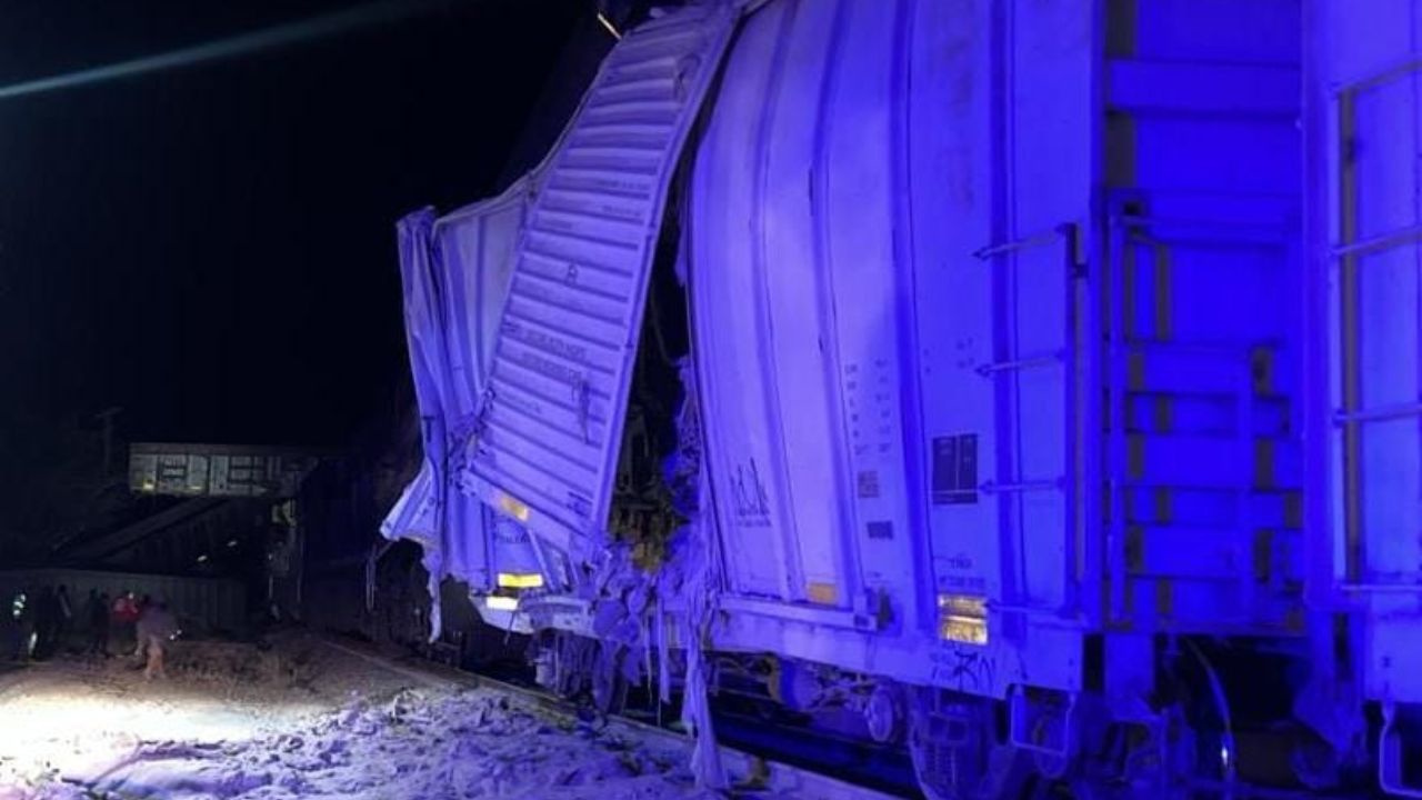 Dos locomotoras chocan de frente en Jalisco; deja varios lesionados Dos locomotoras chocan de frente en Jalisco; deja varios lesionados