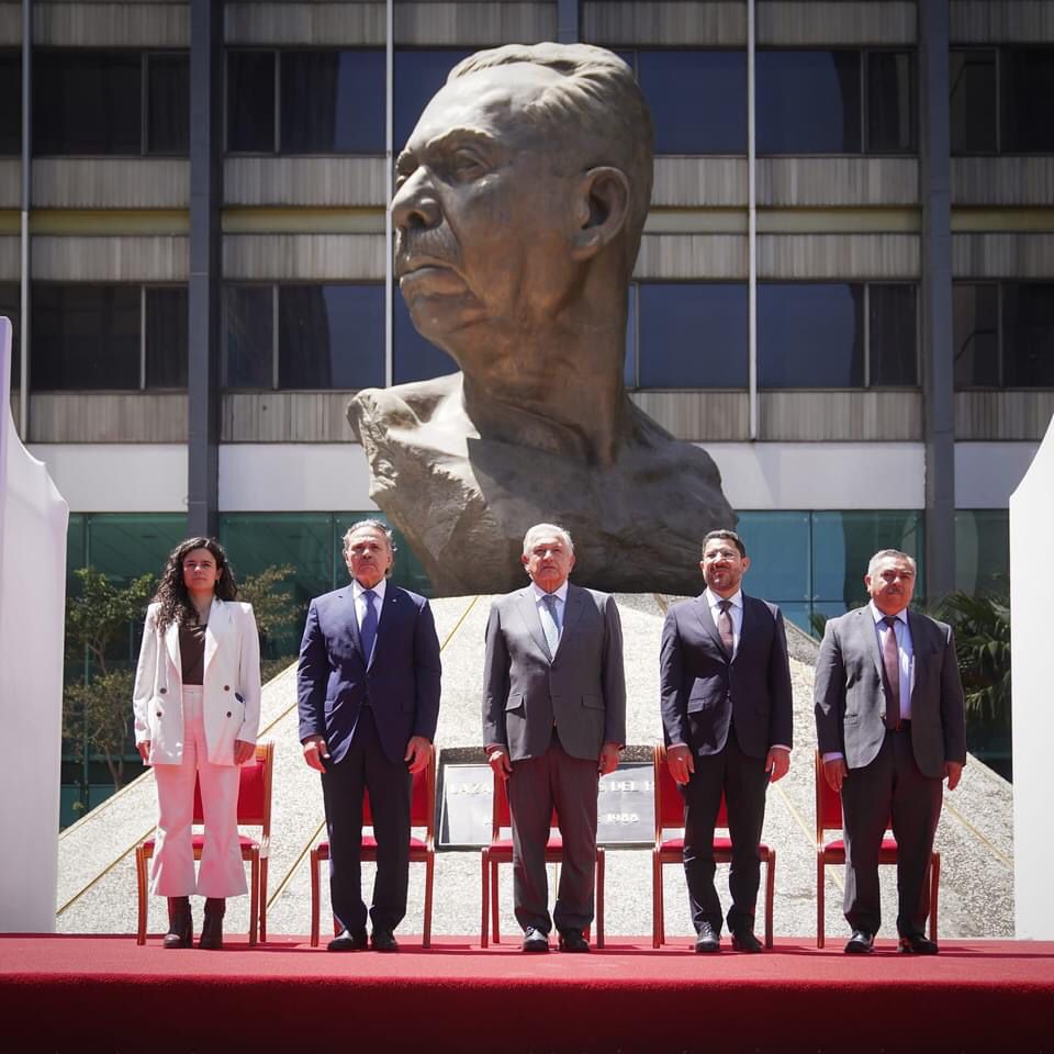 Alcanzó PEMEX pico de refinación en enero Alcanzó PEMEX pico de refinación en enero