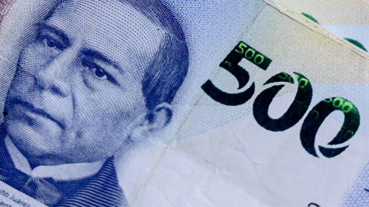AMLO ‘tira aceite’ por fortaleza del peso y la baja inflación AMLO ‘tira aceite’ por fortaleza del peso y la baja inflación
