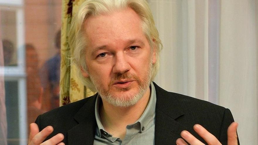 Julian Assange logra aplazar su extradición a EU; Justicia del Reino Unido pide garantías Julian Assange logra aplazar su extradición a EU; Justicia del Reino Unido pide garantías