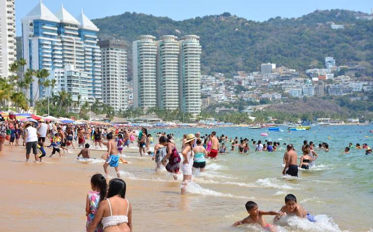 Más de 90 mil personas visitan Acapulco en vacaciones de Semana Santa Más de 90 mil personas visitan Acapulco en vacaciones de Semana Santa
